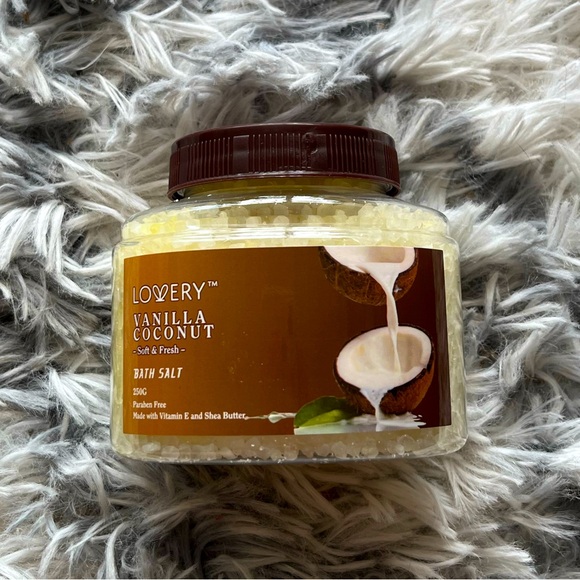 Lovery Other - Lovery vanilla coconut bath salts, 250g, paraben free, made with shea butter